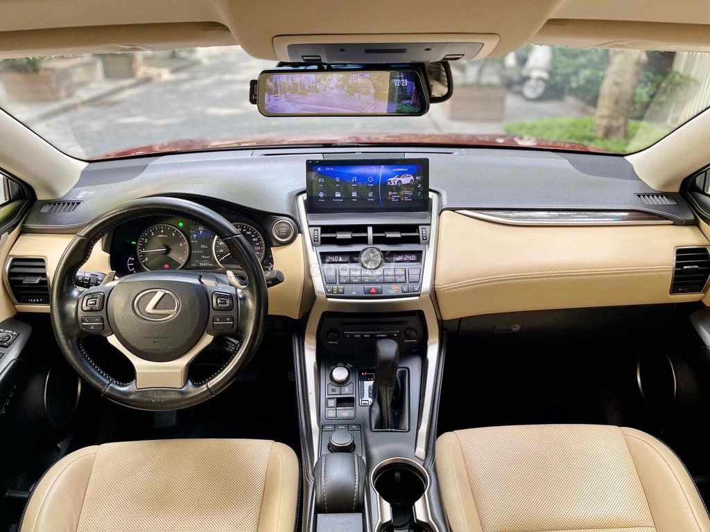 Lexus NX200T 2016 Màu Đỏ - 95000 km. Mua bán Ô tô tại Quận Thanh Xuân Hà Nội được đăng bởi Trần Trí Cường hình 10