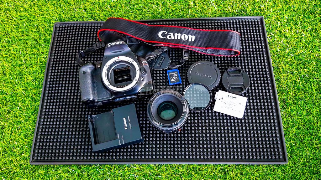 0767754321 - Nguyên bộ máy ảnh Canon Kiss X4 made in Japan 90%