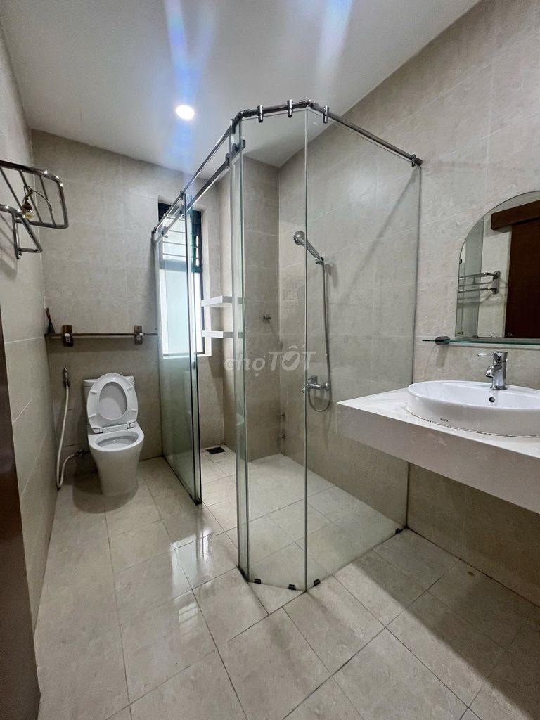 Таунхаус Lakeview City целиком, с отделкой, 3 спальни, 3 санузла