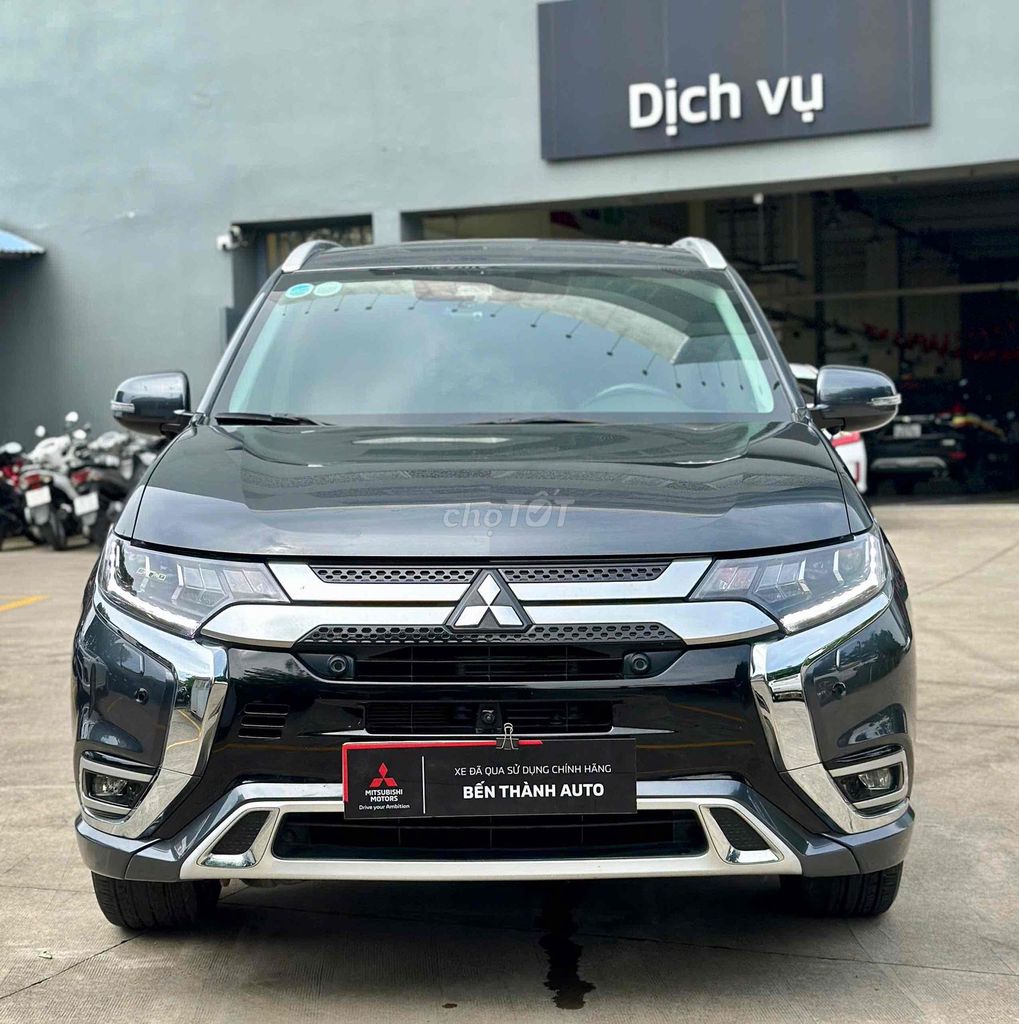 OUTLANDER PREMIUM 2023 ĐI 30.000KM - TRẢ GÓP BANK. Mua bán Ô tô tại Quận 10 Tp Hồ Chí Minh được đăng bởi Nam Huỳnh hình 1