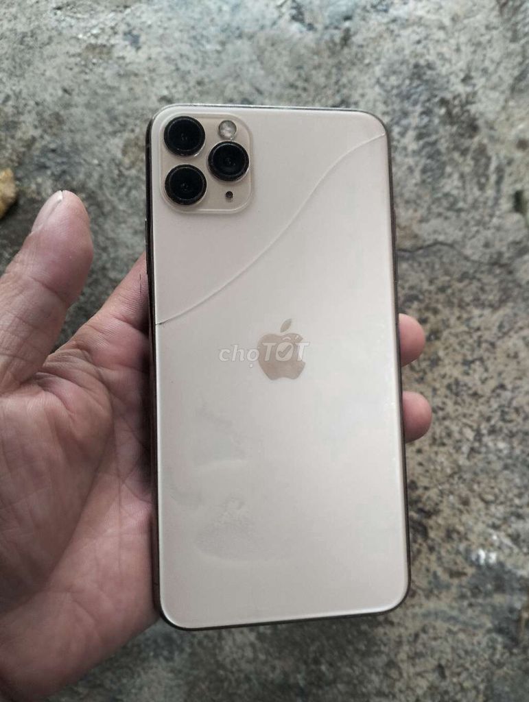 Apple iPhone 11 Pro Max Vàng Hư màn, hư lưng. Mua bán Điện thoại tại Huyện Quảng Điền Thừa Thiên Huế được đăng bởi Tên chưa cung cấp hình 1