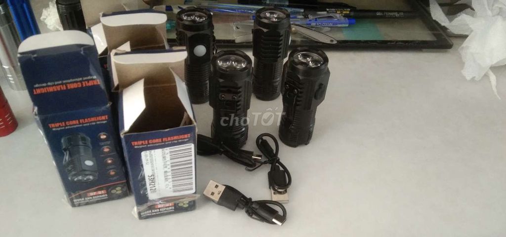 Đèn siêu sáng hợp kim mini nam châm 5 in1sạc typeC