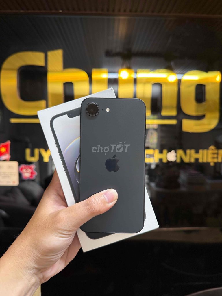 Apple iPhone 16e 128GB Đen 99%. Mua bán Điện thoại tại Thành phố Thủ Đức Tp Hồ Chí Minh được đăng bởi Phạm Huy hình 1