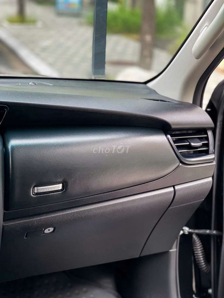 Toyota Fortuner 2.4L 4x2 AT 2024- 27000 km. Mua bán Ô tô tại Quận Long Biên Hà Nội được đăng bởi Trường AN NAM AUTO hình 12