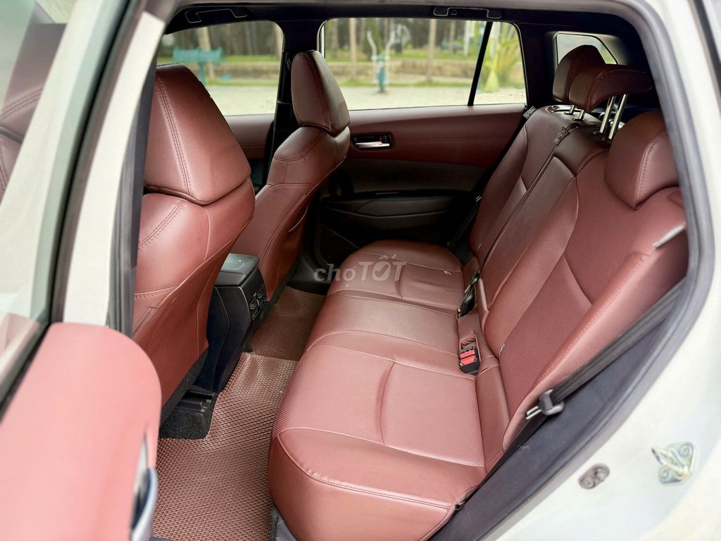 Toyota Corolla Cross 2025. Mua bán Ô tô tại Quận Long Biên Hà Nội được đăng bởi Linh hình 12