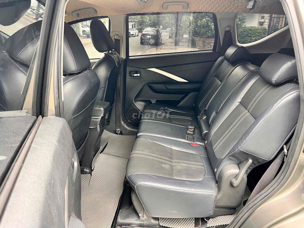 Xpander Cross 2023 màu Nâu - 31.000 km. Mua bán Ô tô tại Quận 7 Tp Hồ Chí Minh được đăng bởi A Hoàng hình 10