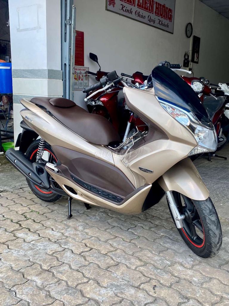 Honda PCX Fi Nhập THÁI LAN Máy Zin êm. Mua bán Xe máy tại Quận Ninh Kiều Cần Thơ được đăng bởi Xe Máy TÂN LIÊN HƯNG 1 91B hình 1