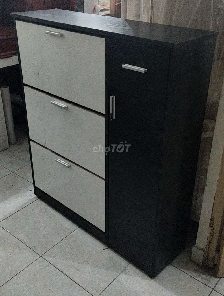 Tủ giày thông minh 3 tầng đẹp mới như hình100%. Mua bán Tủ, kệ gia đình tại Huyện Bình Chánh Tp Hồ Chí Minh được đăng bởi Trần Đạt Phát hình 1