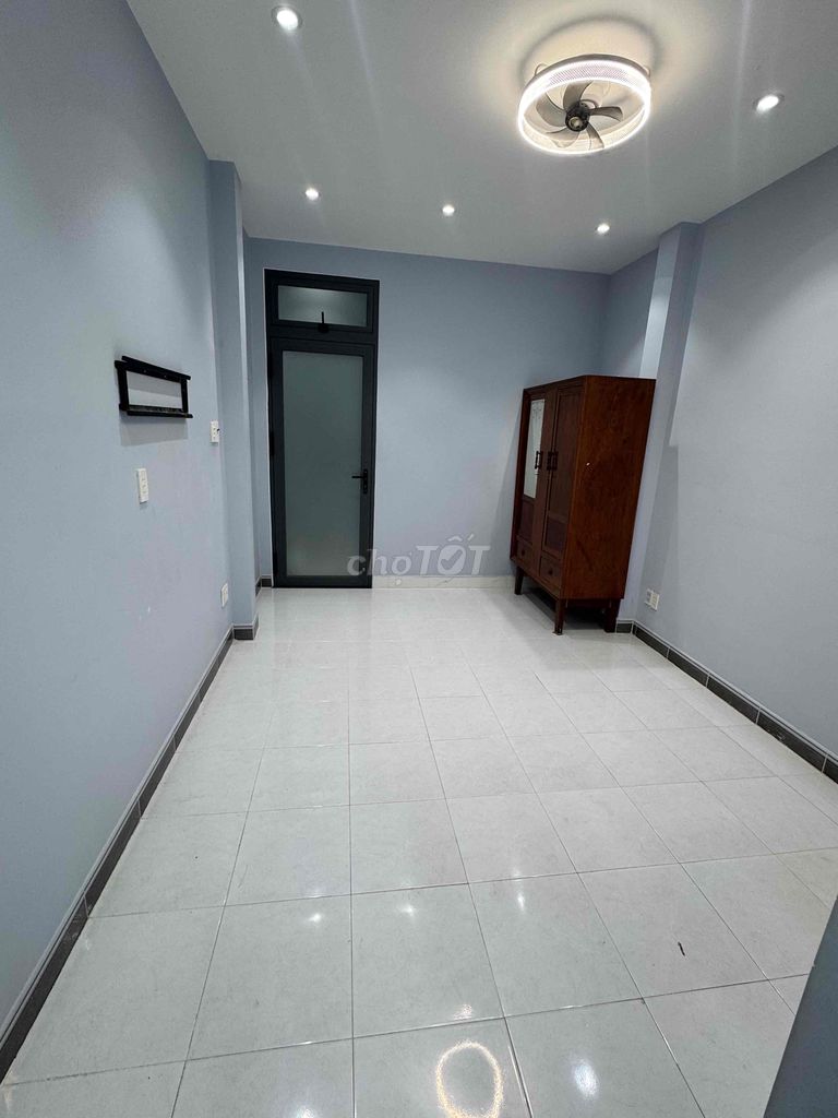 Phòng Trọ Nữ Có Ban Công 20m2 Đường Âu Cơ , Quận 11. Cho thuê Phòng trọ tại Quận 11 Tp Hồ Chí Minh được đăng bởi Nguyễn Gia Bảo Ngọc hình 3
