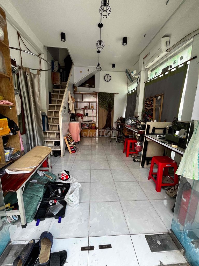 Sang shop thời trang vị trí trung tâm Thảo Điền, q2