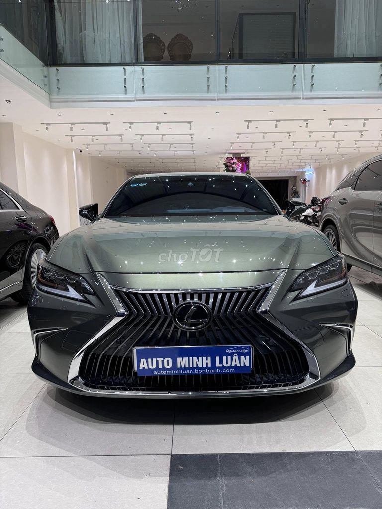 Lexus ES 250 model 2021 màu hiếm. Mua bán Ô tô tại Quận Gò Vấp Tp Hồ Chí Minh được đăng bởi Sĩ Minh hình 1