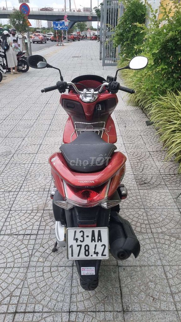 Скутер Honda PCX 2013, красный