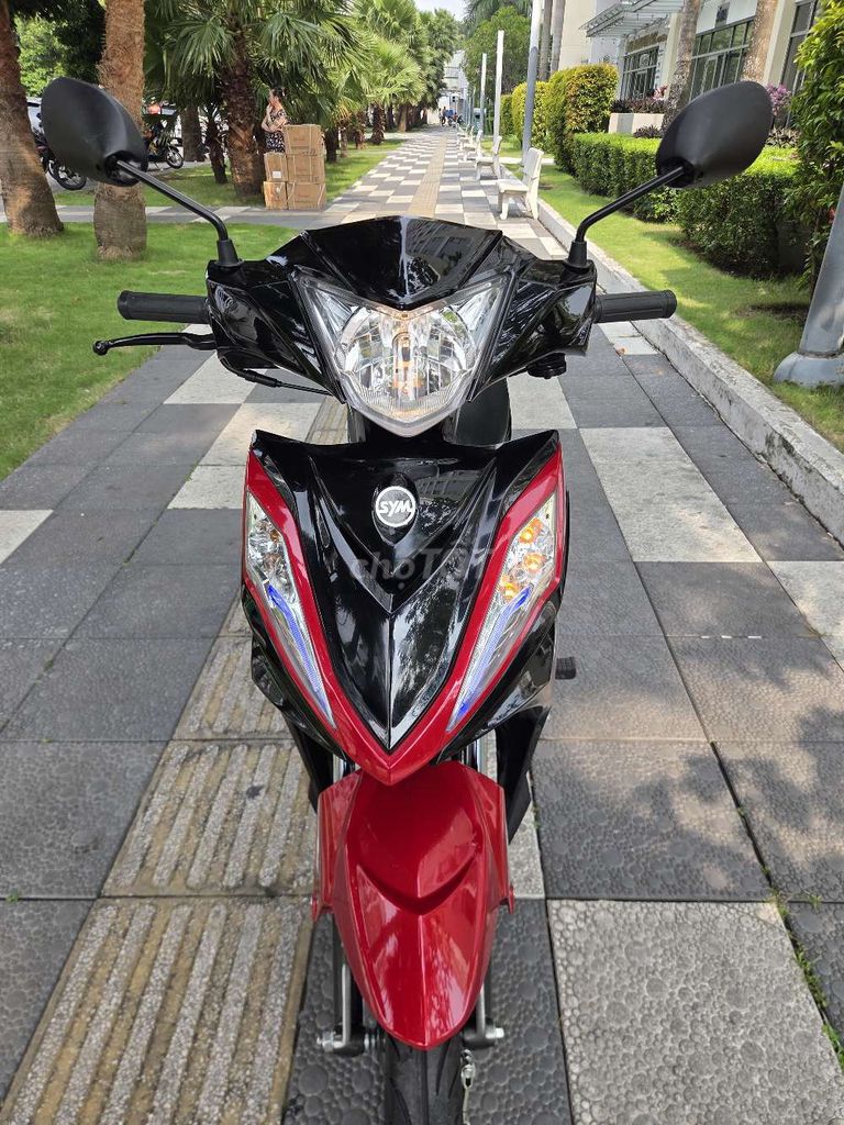 SYM Галакси 50cc 2026 черный, красный 850 км