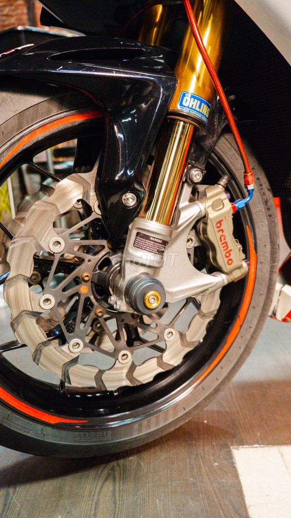 Chơi chán cần bán CBR 1000RR đời 2014. Mua bán Xe máy tại Quận 10 Tp Hồ Chí Minh được đăng bởi Thái Nguyễn hình 2