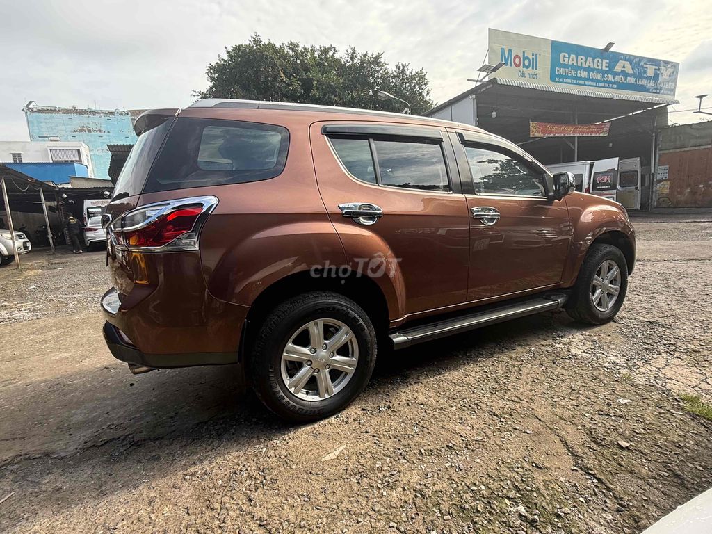 Isuzu Mu X 2016 đk 2017 3.0 AT. Mua bán Ô tô tại Quận Bình Tân Tp Hồ Chí Minh được đăng bởi duy khang hình 3