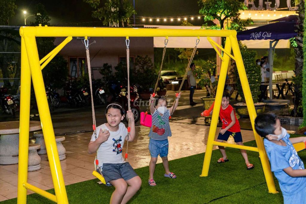 Bộ khu vui chơi trẻ em giá 36tr (mua mới 96tr)