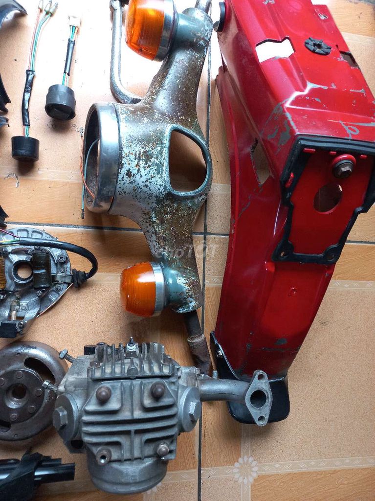 Phụ tùng zin tháo xe Cub 81. Mua bán Phụ tùng xe tại Quận Hà Đông Hà Nội được đăng bởi Lê Công Tuấn Anh hình 4