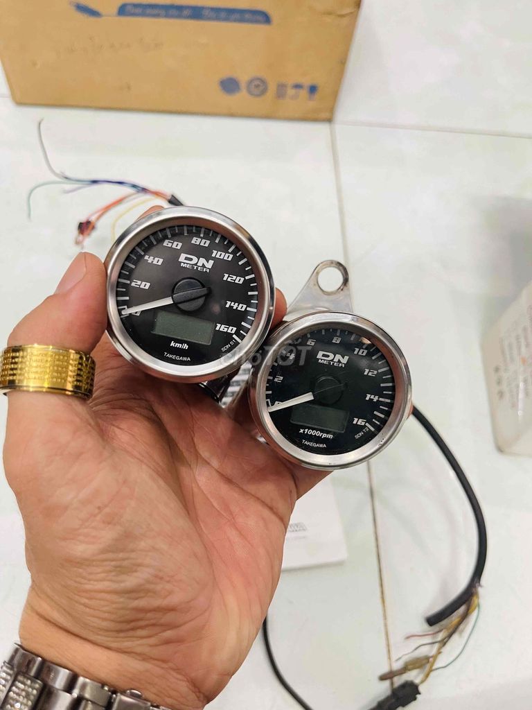 Cần bán cặp đồng hồ Takegawa. Mua bán Phụ tùng xe tại Quận 8 Tp Hồ Chí Minh được đăng bởi Nguyễn Chính Anh Tài hình 2