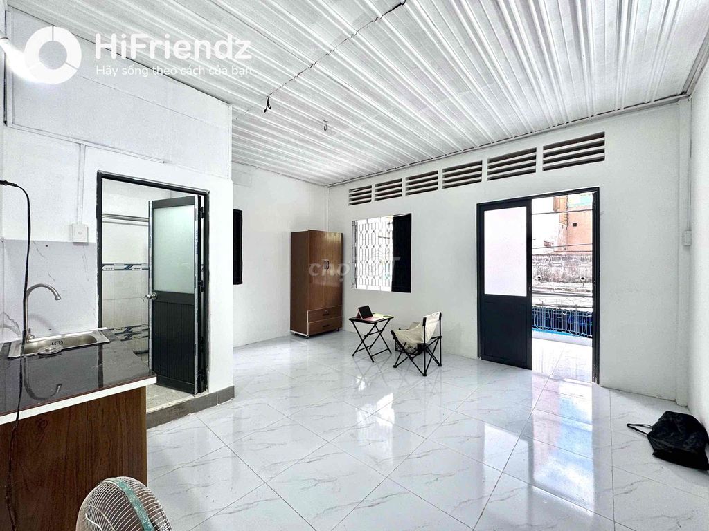 PHÒNG BAN CÔNG HSSV GIÁ RẺ NGAY CHỢ HOÀ HƯNG CÁCH MẠNG THÁNG TÁM Q3