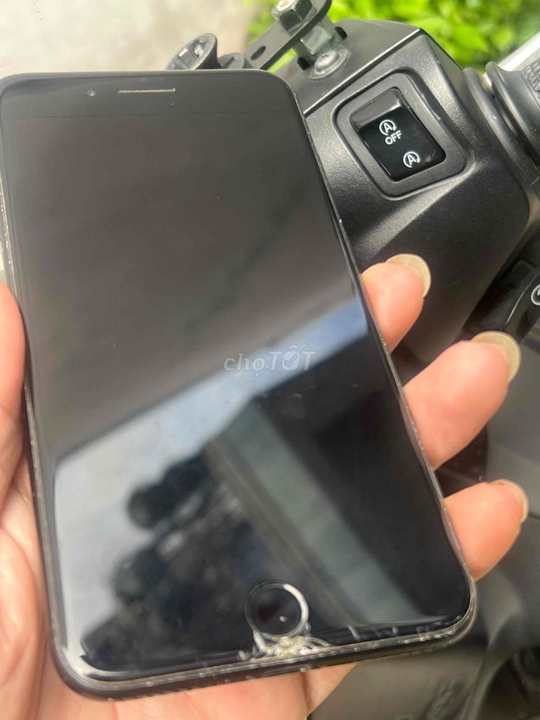 Apple iPhone 7 Plus 32GB Đen Màn hình bể. Mua bán Điện thoại tại Quận Gò Vấp Tp Hồ Chí Minh được đăng bởi Nhựt hình 1