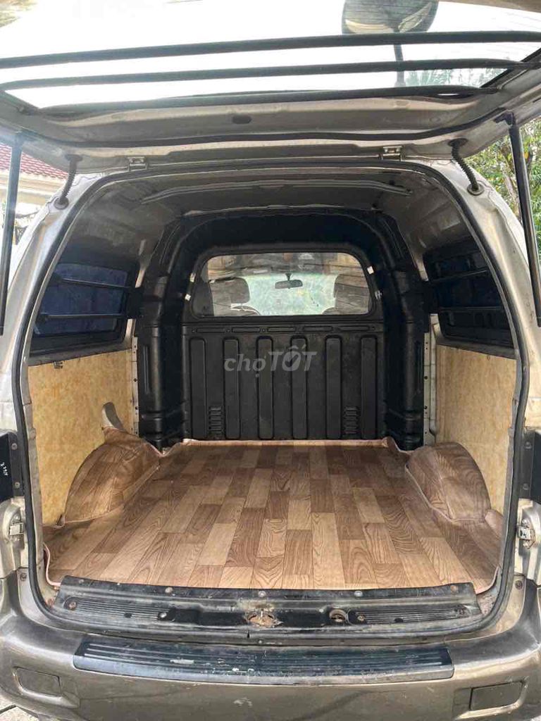 Hyundai Starex 2005 - 100000 km. Mua bán Ô tô tại Thành phố Thủ Đức Tp Hồ Chí Minh được đăng bởi Thang hình 12