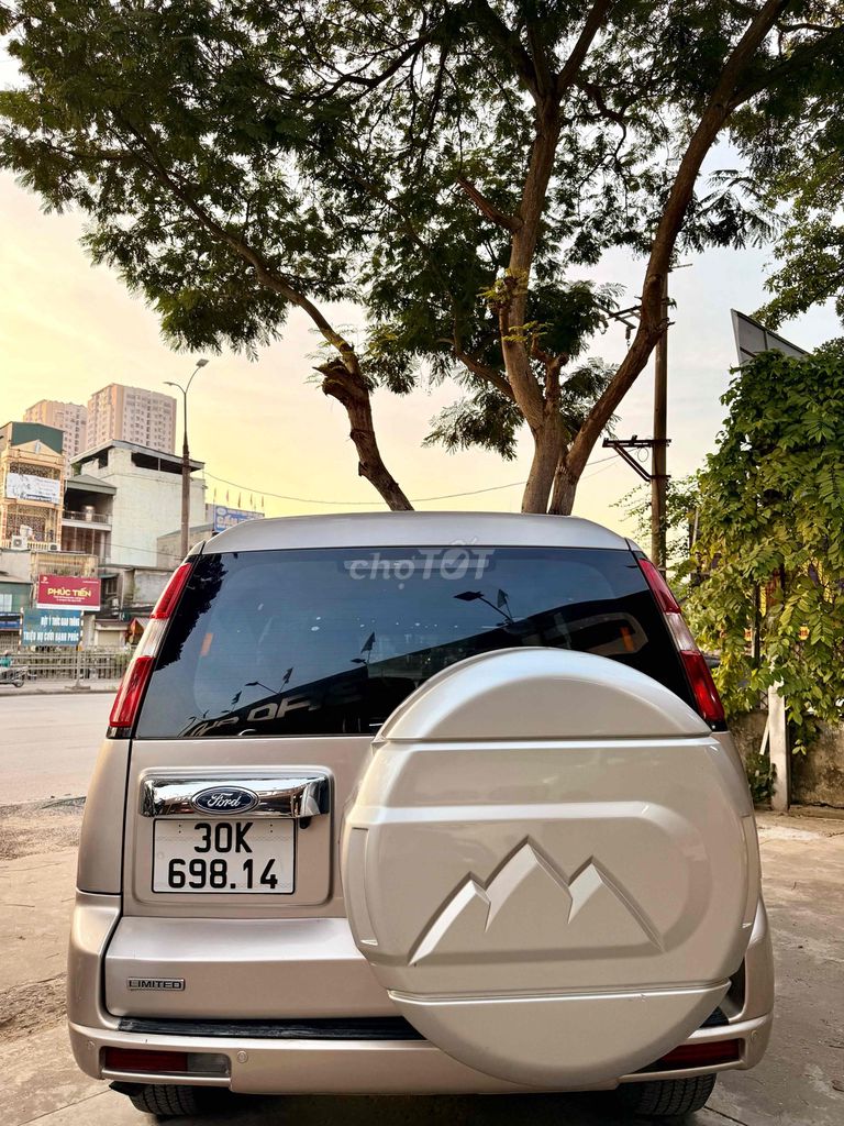 Ford Everest 2014 Limited 4x2 - 120000 km. Mua bán Ô tô tại Quận Hoàng Mai Hà Nội được đăng bởi Phạm quang đồng hình 3