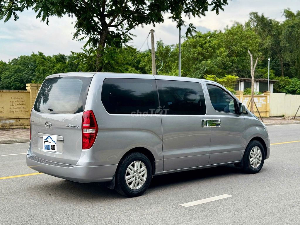 Hyundai Grand Starex 2017 2.4 MT - 130000 km. Mua bán Ô tô tại Quận Cầu Giấy Hà Nội được đăng bởi ĐẶNG QUANG HUY hình 4