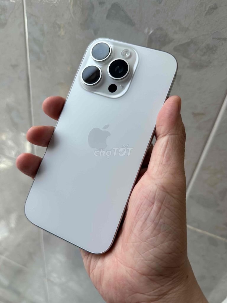 iPhone 16 Pro 128GB Trắng 99% zin nguyên con. Mua bán Điện thoại tại Quận 4 Tp Hồ Chí Minh được đăng bởi Phạm Duy Luân hình 1