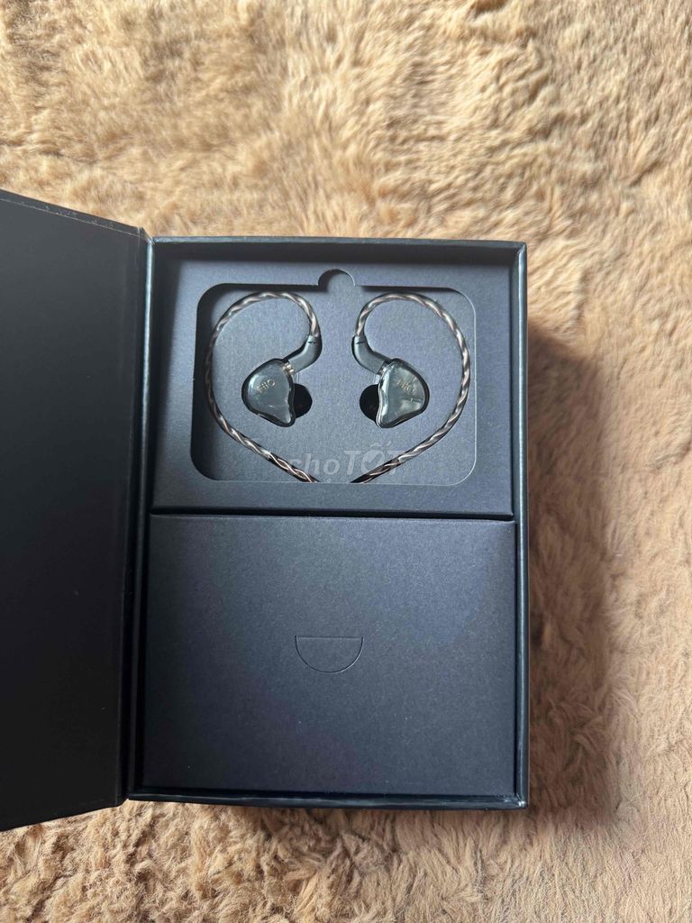 Tai nghe FiiO FD1 Đen Hi-Res Audio. Mua bán Tivi, Âm thanh tại Huyện Bình Chánh Tp Hồ Chí Minh được đăng bởi Trần Store hình 1