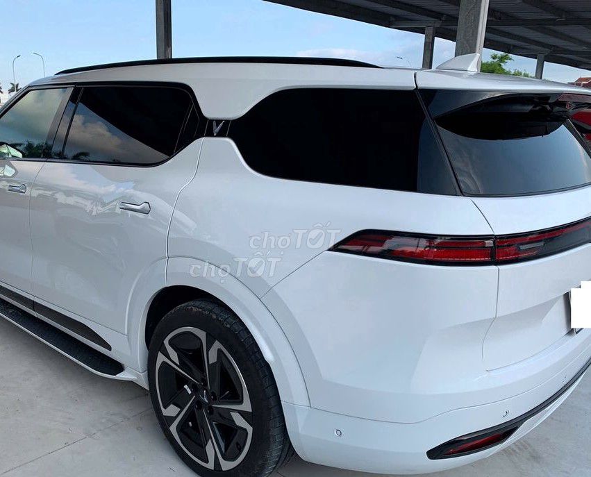 VinFast VF9 Plus màu trắng trần thép 7 chỗ 2024. Mua bán Ô tô tại Quận Hoàng Mai Hà Nội được đăng bởi Chin Chít hình 3