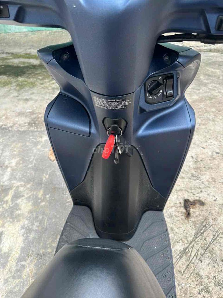 Vison 2022 xanh nhám bstp 9 chủ kí. Mua bán Xe máy tại Quận Tân Bình Tp Hồ Chí Minh được đăng bởi CÁ NHÂN   9 CHỦ hình 2