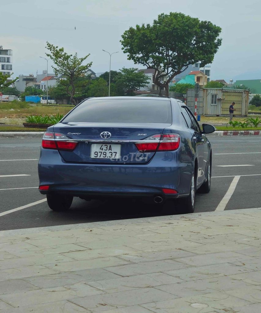 Toyota Camry 2.0E 2016 58000 км синий