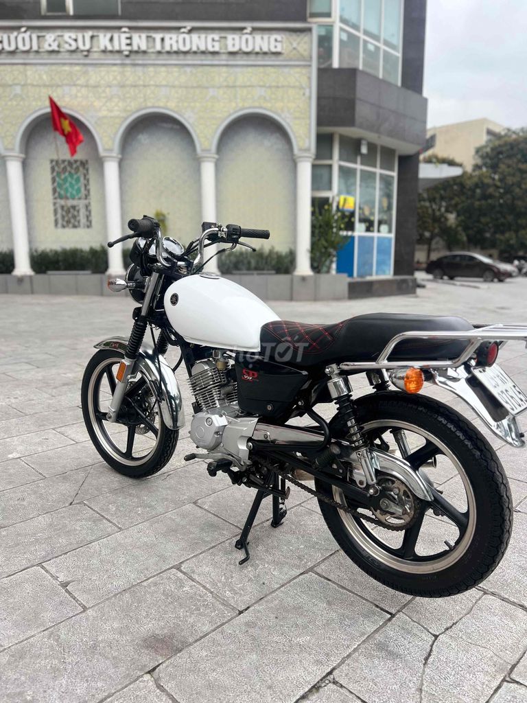 Xe Máy Anh Thao YB 125cc màu trắng biển hà nội