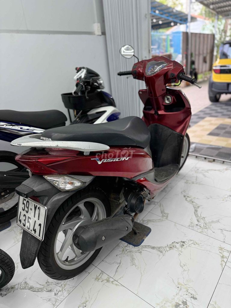 Honda Vision 2025 Cao Cấp màu Đỏ