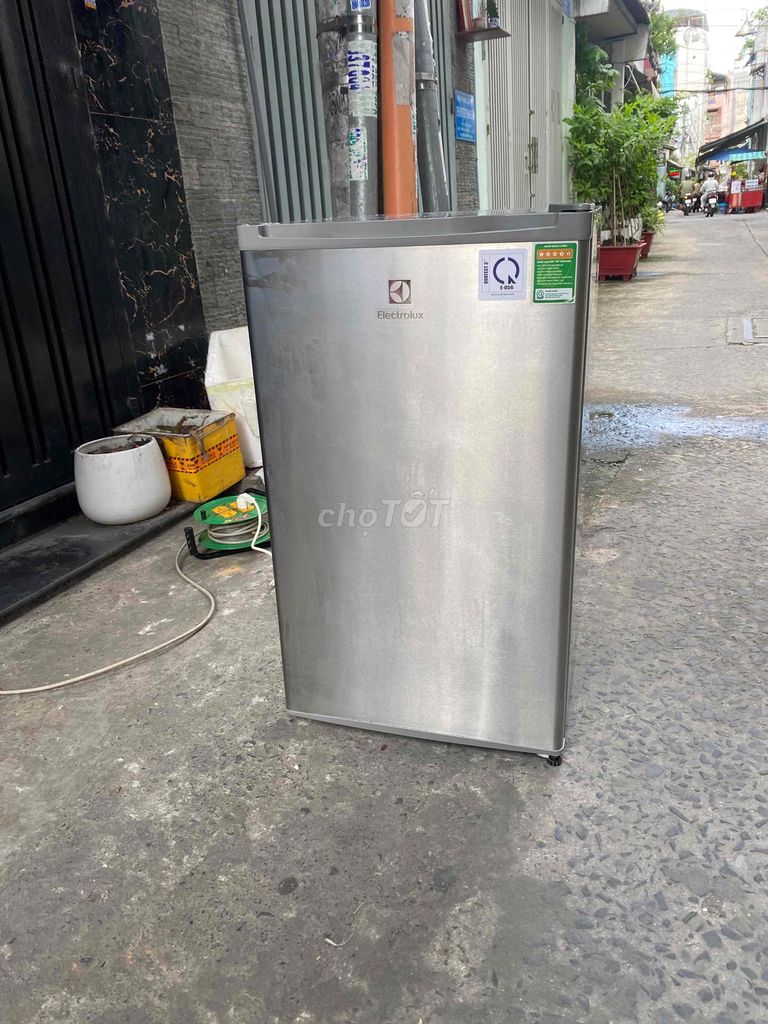 tủ lạnh mini đoi cao dùng tốt tiết kiệm hình thực. Mua bán Tủ lạnh tại Quận 11 Tp Hồ Chí Minh được đăng bởi MINH KHÔI hình 1
