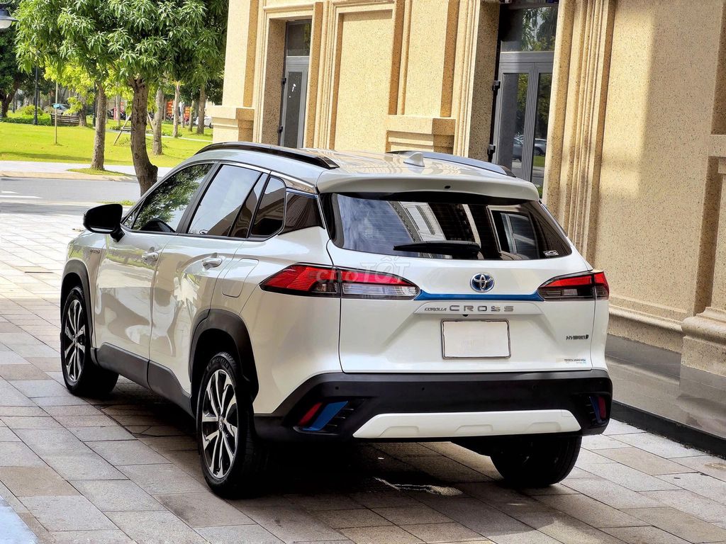 Toyota Corolla Cross 1.8HV 2020, tiết kiệm với HV. Mua bán Ô tô tại Quận Long Biên Hà Nội được đăng bởi Long Biên Cars hình 10