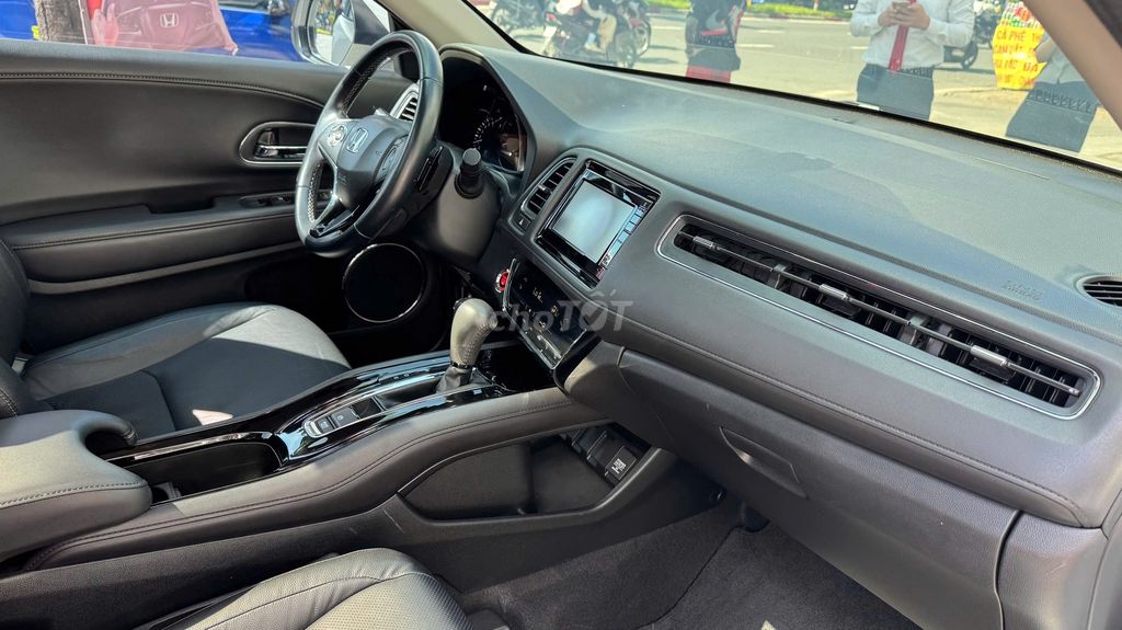 HONDA HRV-L  SX 2019  🚗 Odo : 65.000 Km. Mua bán Ô tô tại Quận Tân Bình Tp Hồ Chí Minh được đăng bởi Hiền Nguyễn hình 11