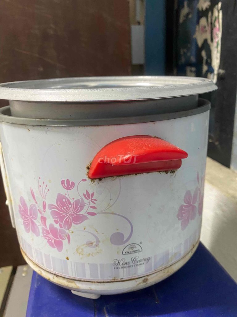 Nồi cơm điện Kim Cương Trắng Mini Mất nắp. Mua bán Bếp, lò, đồ điện nhà bếp tại Quận Bình Tân Tp Hồ Chí Minh được đăng bởi Anh 2 hình 1