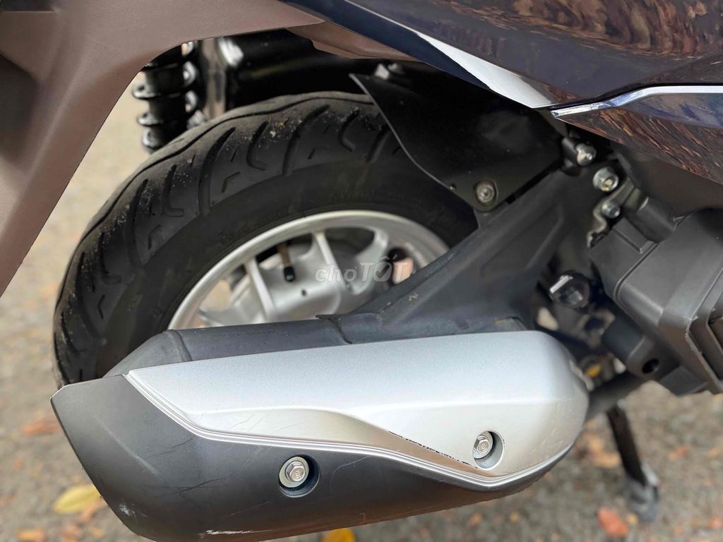 BÁN XE LEAD 2022 máy 4val lướt 4900km bstp sang te. Mua bán Xe máy tại Thành phố Thủ Đức Tp Hồ Chí Minh được đăng bởi XE MÁY ANH hình 16