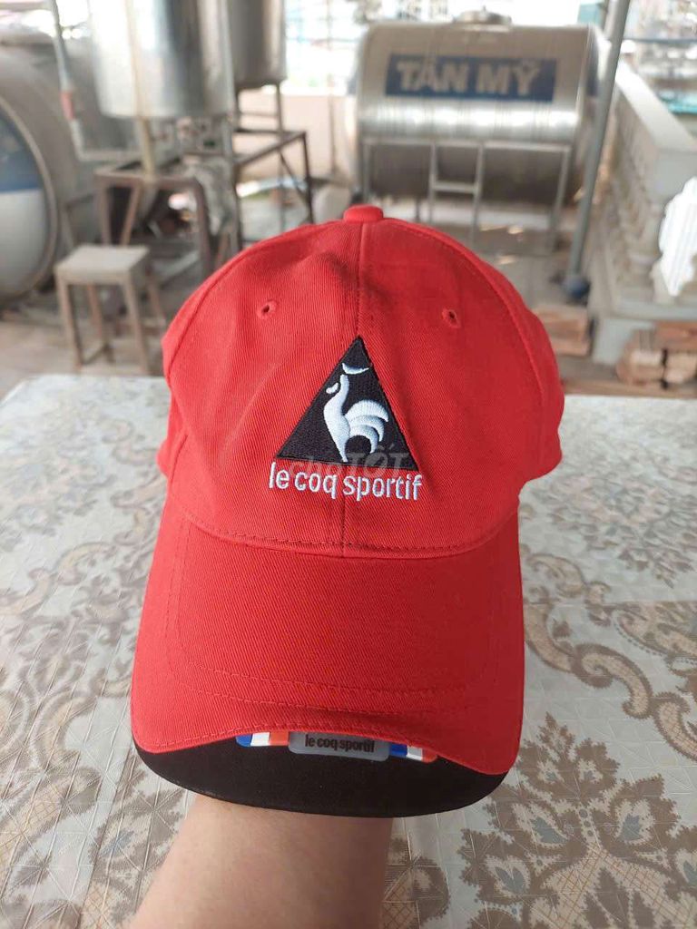 Mũ lưỡi trai Le Coq Sportif Cotton. Mua bán Phụ kiện thời trang khác tại Huyện Phúc Thọ Hà Nội được đăng bởi Hoàng Duy Được hình 1
