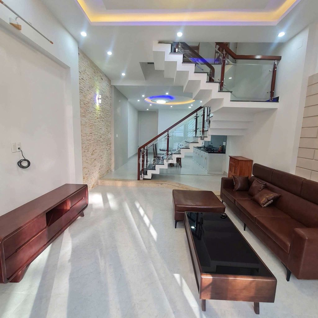 Rent · 3 bd · 80 м² · Quận Hải Châu, ул. Đường Phan Huy Ôn
