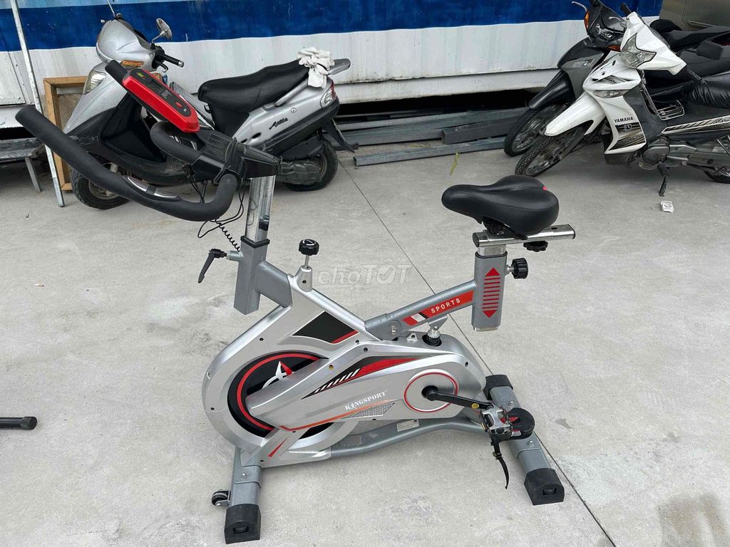 Xe đạp tập Kingsport Xám Đỏ Đen mới. Mua bán Đồ thể thao, Dã ngoại tại Quận Tân Bình Tp Hồ Chí Minh được đăng bởi Hạnh  hình 1