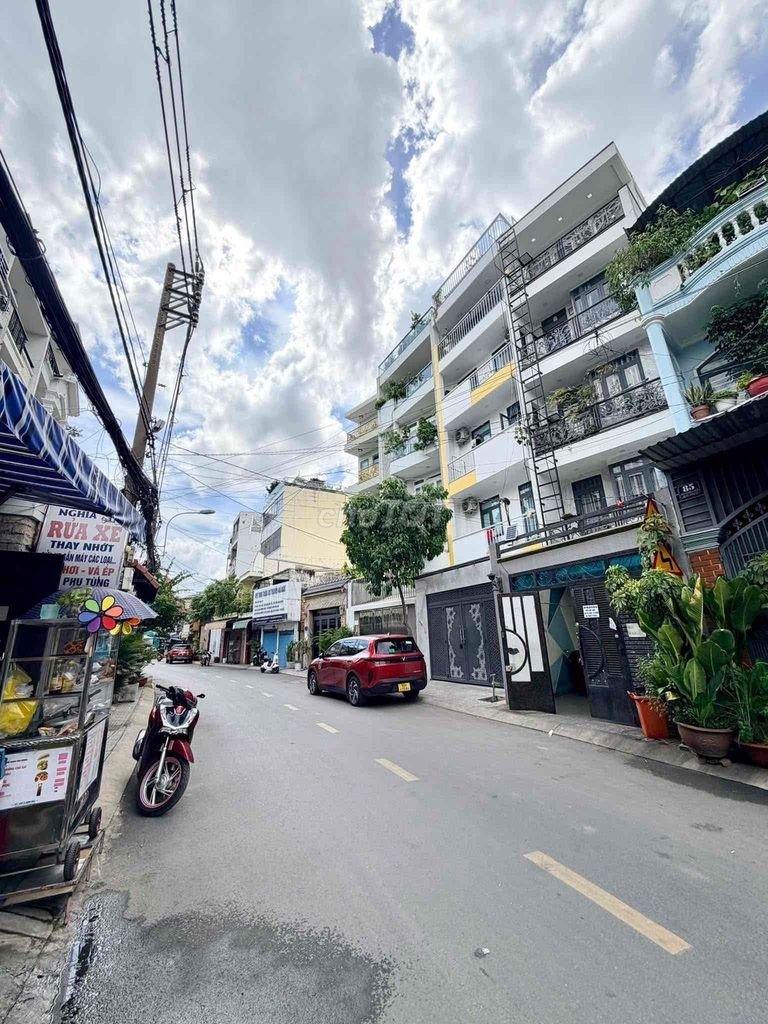 Rent · 6 bd · 125 м² · Quận Gò Vấp, ул. Đường số 9