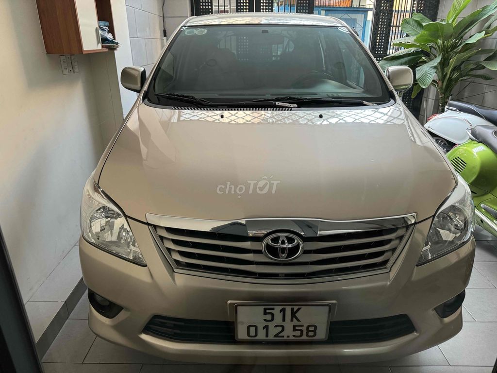 Toyota Innova 2.0E,sản xuất 2012 mẫu mới số sàn