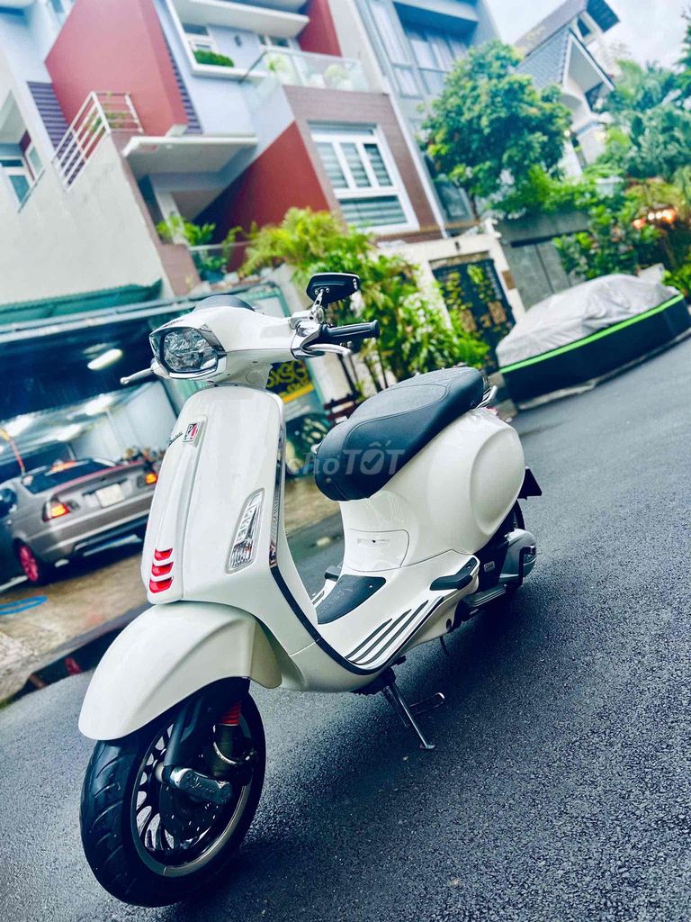 cần bán vespa. Mua bán Xe máy tại Quận Bình Thạnh Tp Hồ Chí Minh được đăng bởi Đăng Khoa hình 5