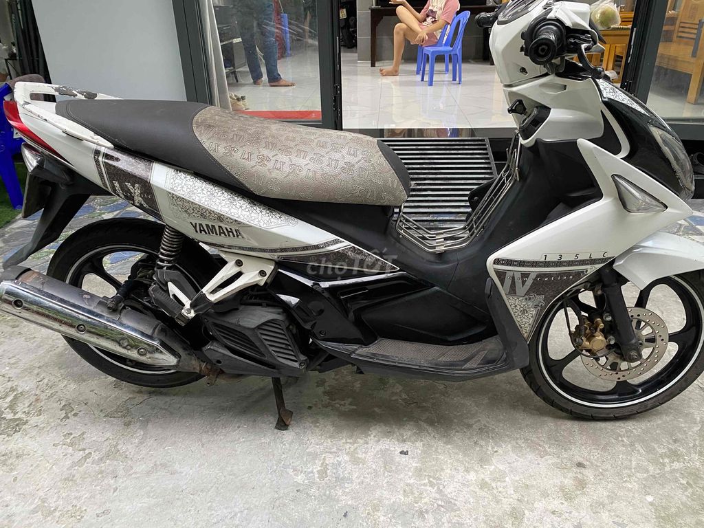 Nouvo 4 bstp đời cao 2011 xe đẹp. Mua bán Xe máy tại Quận 5 Tp Hồ Chí Minh được đăng bởi JM hình 3