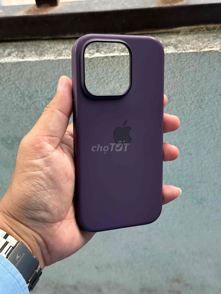 Ốp lưng Apple iPhone 16 Pro Silicon Tím. Mua bán Phụ kiện (Màn hình, Chuột...) tại Thành phố Đông Hà Quảng Trị được đăng bởi Hải Đặng hình 1