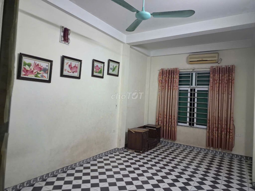 Cho thuê căn hộ Thúy Lĩnh: 30m2, khép kín, 2,5tr