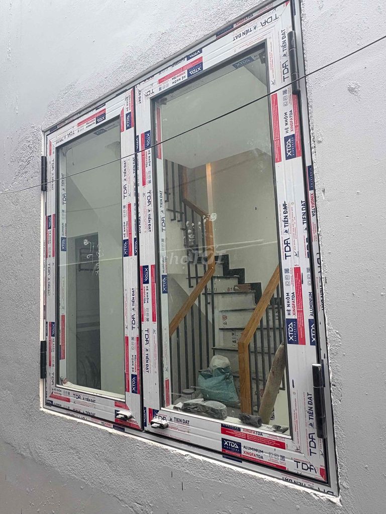 Cửa sổ Nhôm Xingfa Xám 1m2x1m2 Mới. Mua bán Nội thất, đồ gia dụng khác tại Quận Tân Bình Tp Hồ Chí Minh được đăng bởi Minh Thư hình 1
