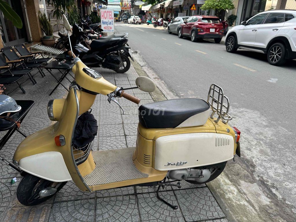 Honda Julio Vàng kem Xe tay ga